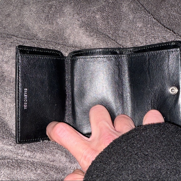 Balenciaga Black Croc-Embossed Wallet - Picture 4 of 6